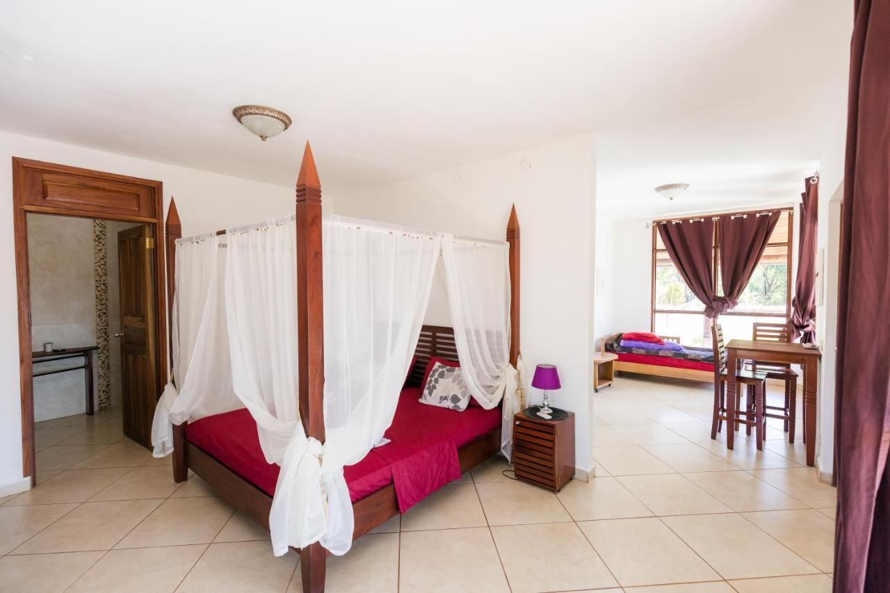 Punta Duarte Garden Inn Los Duarte Eksteriør billede