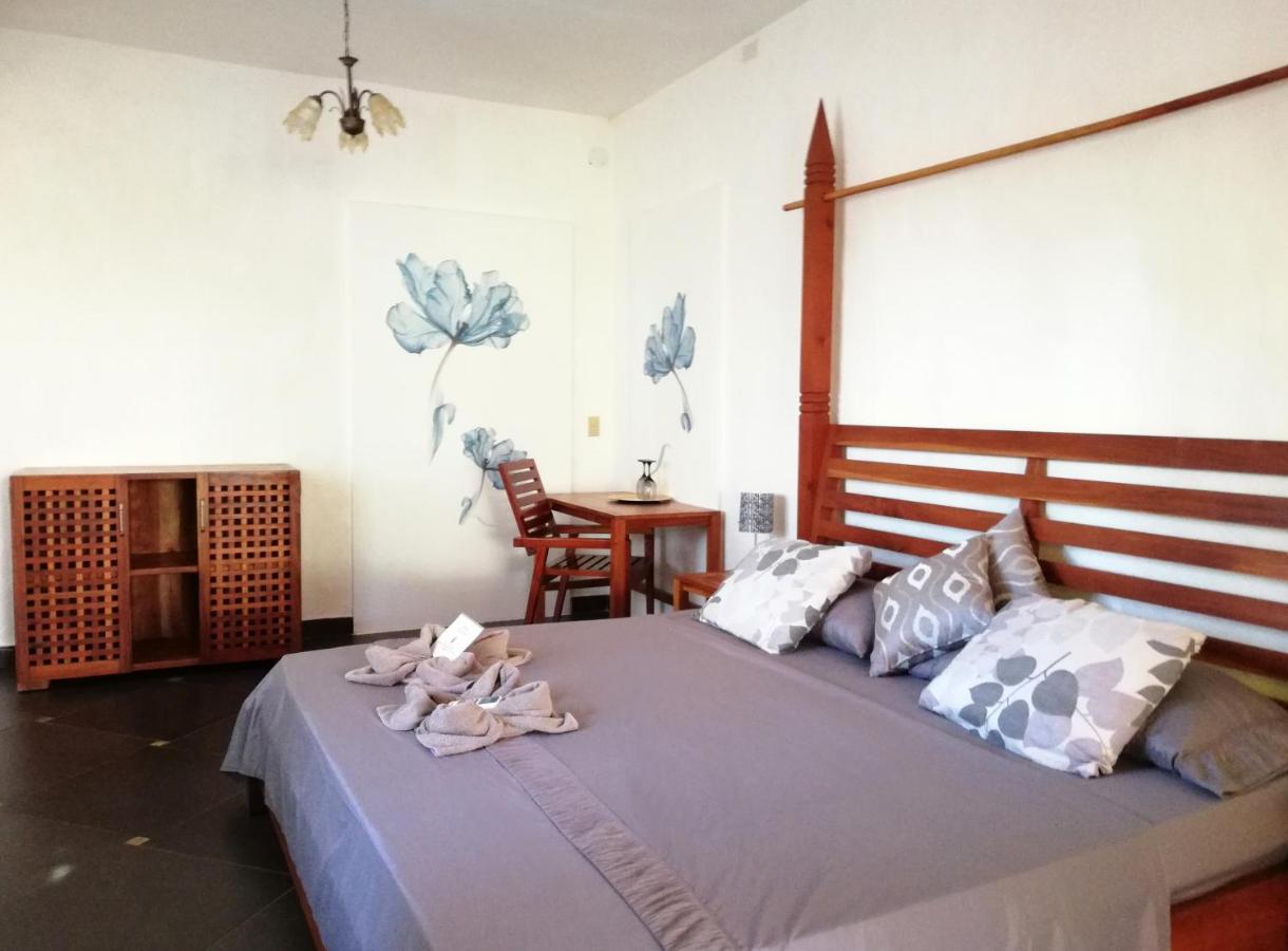 Punta Duarte Garden Inn Los Duarte Eksteriør billede